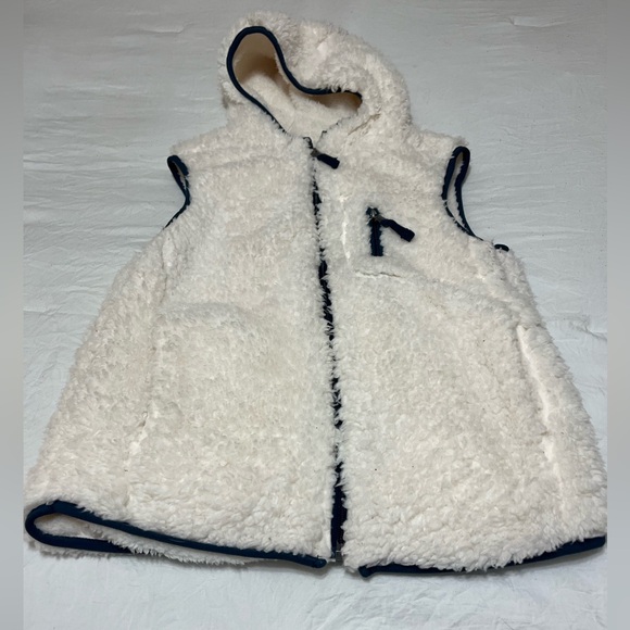 Weatherproof Vintage Sherpa Vest, size Small. - Picture 5 of 7